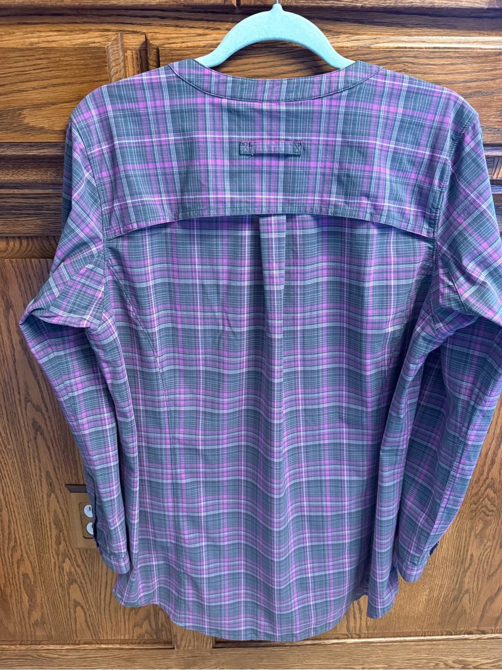 Duluth Trading Co Gray and Pink Plaid Button-Front Shirt - Picture 3 of 5